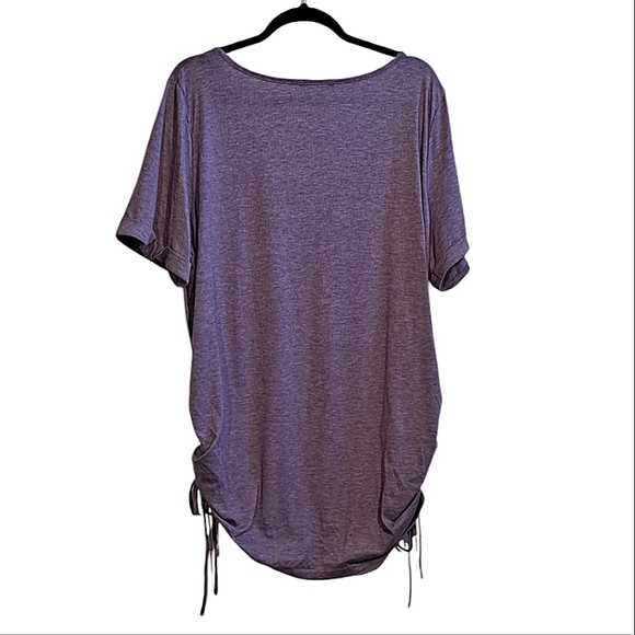 Bloomchic V-Neck Blouse - Picture 2 of 7